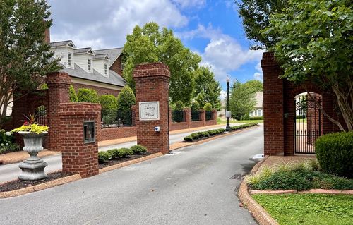 302 Avery Pl, Cookeville, TN, 38501-4518 | Card Image