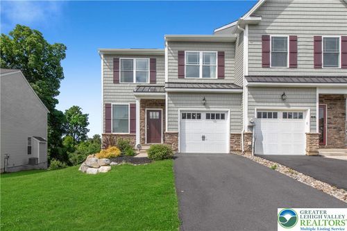 4462 Benjamin Ct, Emmaus, PA, 18049-5250 | Card Image