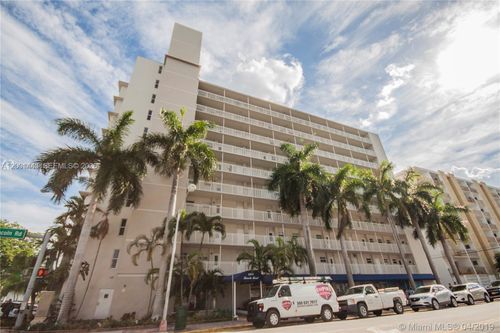 a301-1300 Lincoln Rd, MIAMI BEACH, FL, 33139-2264 | Card Image