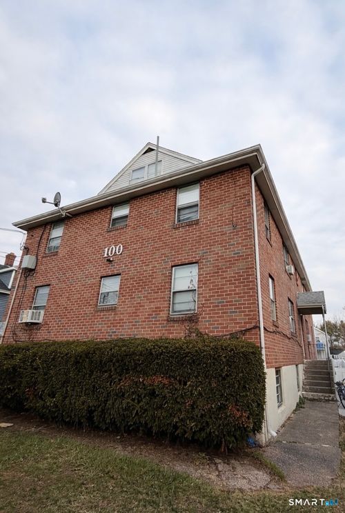 apt-5-100 Upton St, New Britain, CT, 06051-3874 | Card Image