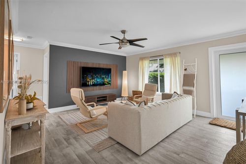 4851 Ne 13th Ave, Oakland Park, FL, 33334-4808 | Card Image