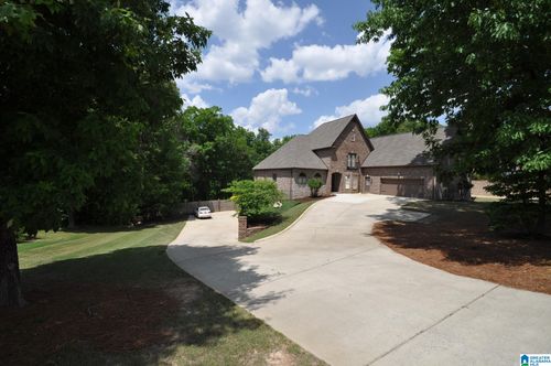 428 Sterling Park Cir, ALABASTER, AL, 35007-3917 | Card Image