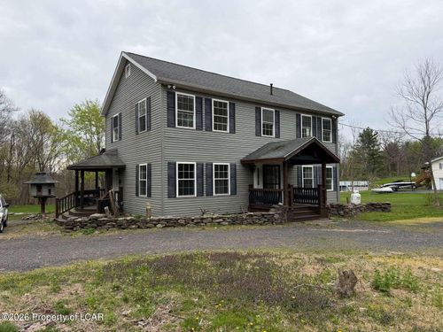 745 Demunds Rd, Dallas, PA, 18612-6200 | Card Image