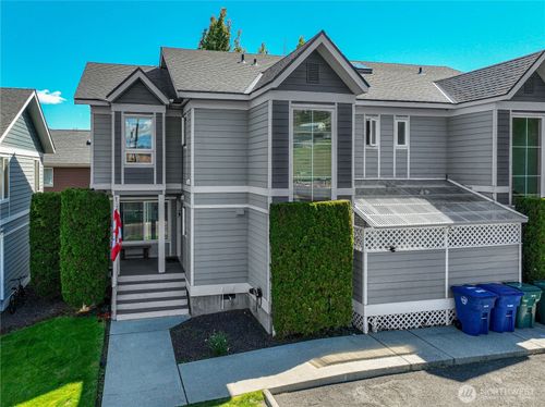 433 W Webster Ave, Chelan, WA, 98816-8700 | Card Image