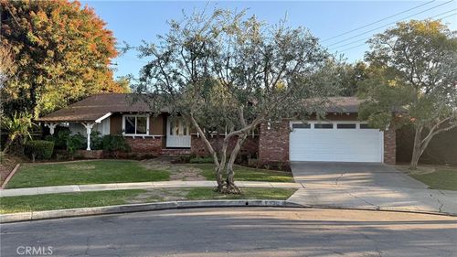 12972 Woodlawn Ave, Tustin, CA, 92780-2449 | Card Image