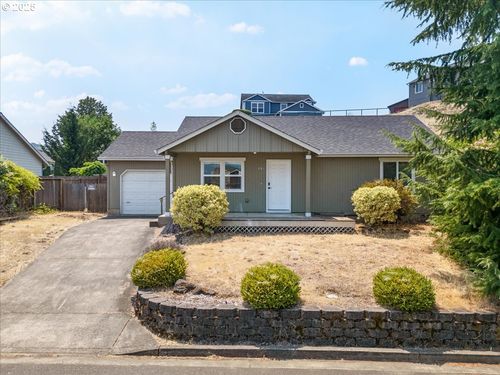 161 Umpqua View Dr, Roseburg, OR, 97471-5009 | Card Image