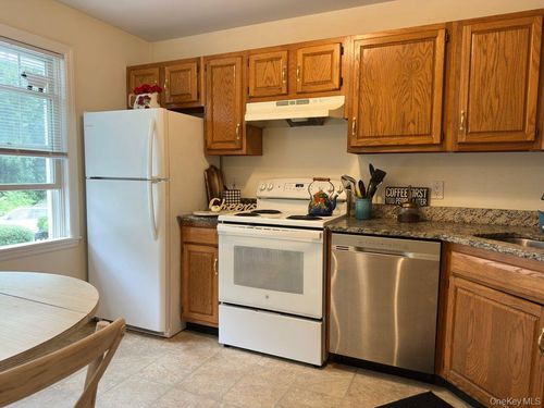 16-1870 Baldwin Road, Yorktown, NY, 10598 | Card Image