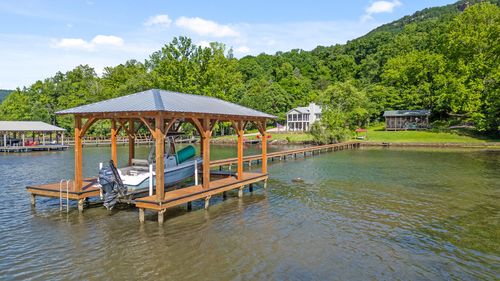 11020 Mullins Cove Rd, Whitwell, TN, 37397-7133 | Card Image
