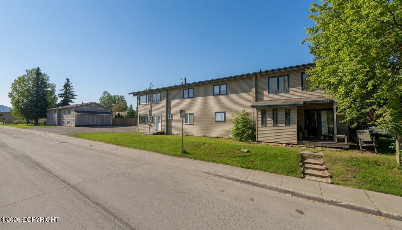 641 N Bragaw St, Anchorage, AK 99508
