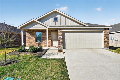 2209 Ava Dr, Ennis, TX, 75119-7323 | Card Image