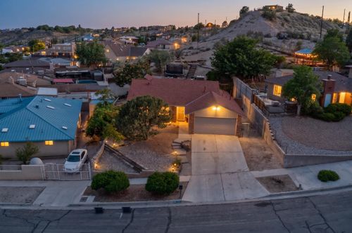 5104 La Subida St Nw, Albuquerque, NM, 87105-1219 | Card Image