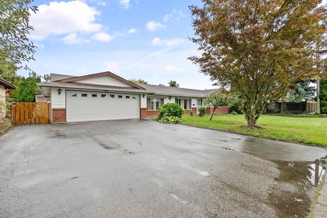 9220 Coote Street, House other with 3 bedrooms, 2 bathrooms and 6 parking in Chilliwack BC | Image 1