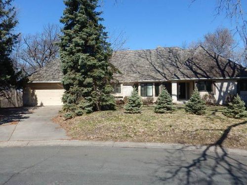 8079 Kentucky Circle, Bloomington, MN, 55438 | Card Image