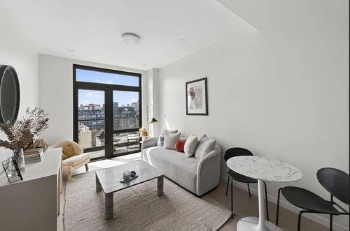 pha-11-52 44th Dr, Long Island City, NY, 11101-5375 | Card Image