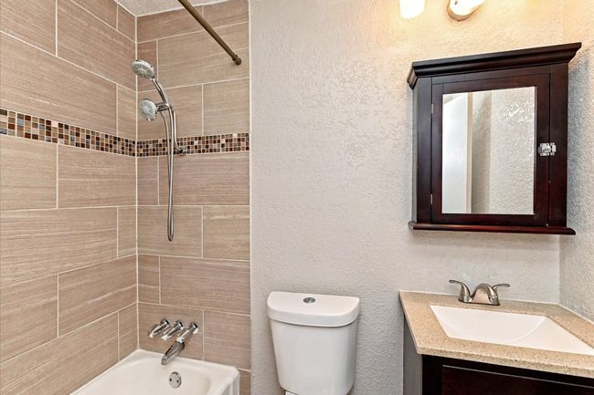 APT-120 - 2401 Manor Rd, Condo with 2 bedrooms, 1 bathrooms and null parking in Austin TX | Image 16