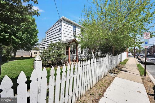 745 E Marion St, LANCASTER, PA, 17602-3114 | Card Image