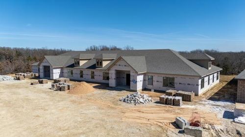 1124 Colony Dr, Ada, OK, 74820-2342 | Card Image