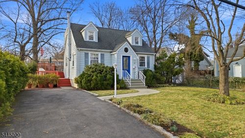 17 Richmond Ave, Cranford, NJ, 07016-1926 | Card Image