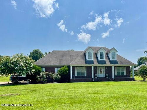 101 Tena Cv, Senatobia, MS, 38668-6311 | Card Image