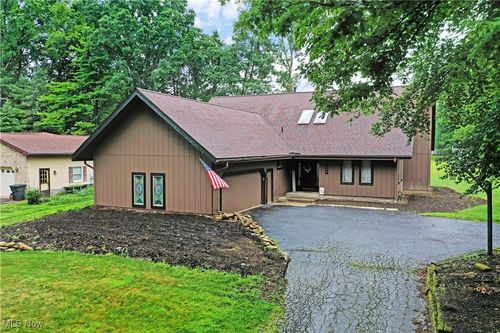 408 Cherry Hill Ln, Cortland, OH, 44410-1109 | Card Image