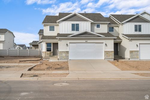 947 N 215 W, Santaquin, UT, 84655-5303 | Card Image