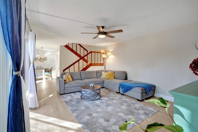 804 Waterview Dr, Condo with 3 bedrooms, 3 bathrooms and null parking in Palm Springs FL | Image 13