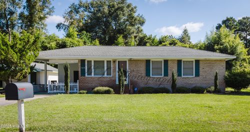 125 Evans St, Fair Bluff, NC, 28439-8711 | Card Image