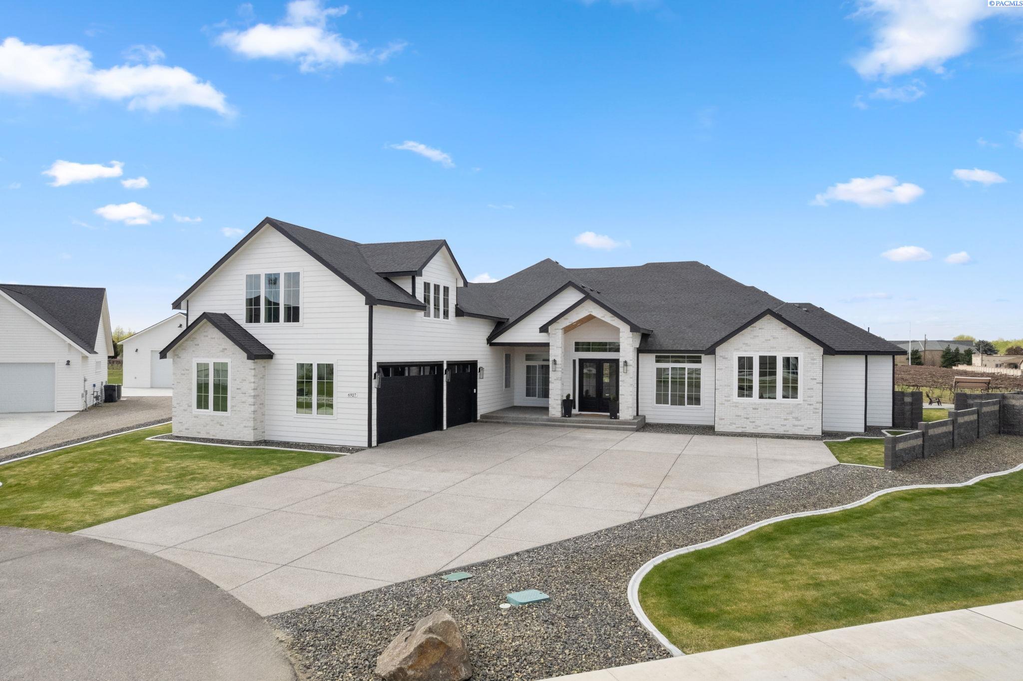 Lamb Ct, Pasco, WA 99301