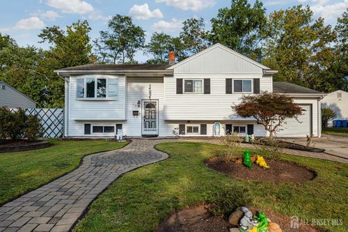 124 Cindy Ct, Middlesex, NJ, 08846-2235 | Card Image