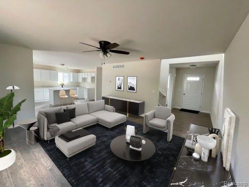 5741 Copper Tree Park, Waterford, MI, 48327-2037 | Card Image