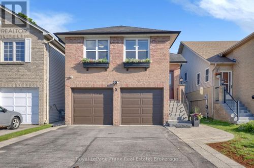 5 Empire Cres, Courtice, ON, L1E1E3 | Card Image