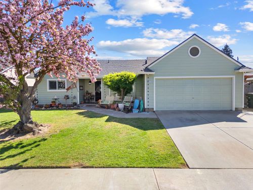 13132 Heather Dr, Waterford, CA, 95386-9796 | Card Image