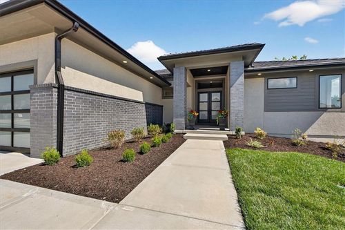 5907 N Lucerne Ave, Kansas City, MO, 64151-3557 | Card Image