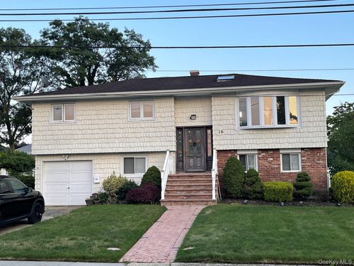 16 Espie Ln, North Babylon, NY, 11703-4106 | Card Image