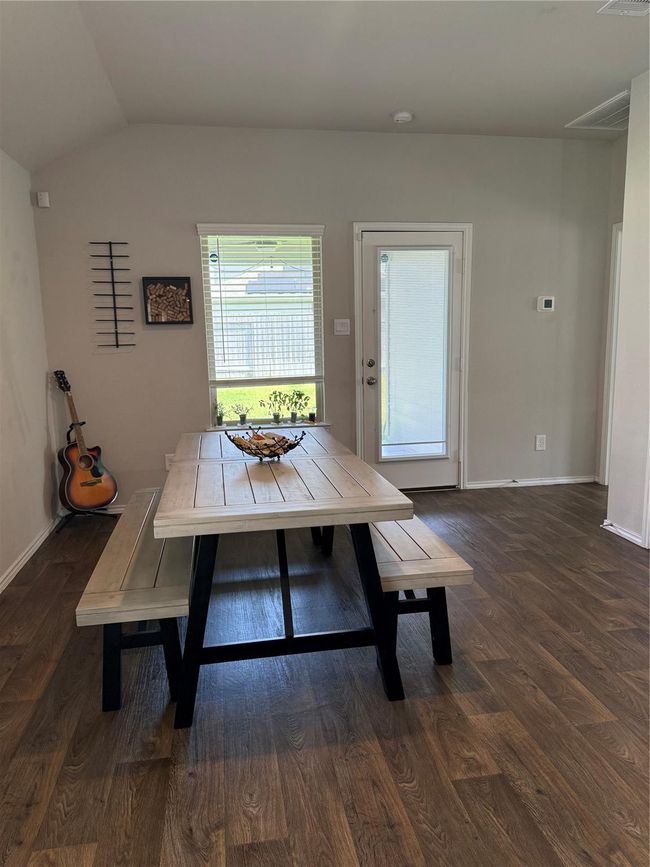 Dining area | Image 6
