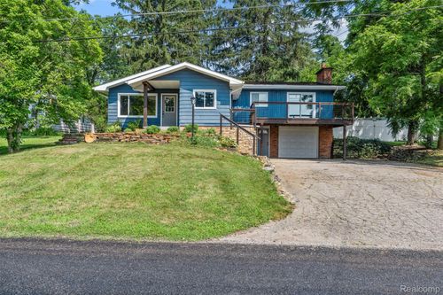 5157 Boardman Dr, Onsted, MI, 49265-9639 | Card Image