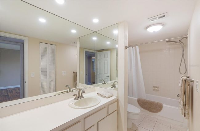 433 - 433 Mariner Dr, Condo with 2 bedrooms, 2 bathrooms and null parking in Tarpon Springs FL | Image 10
