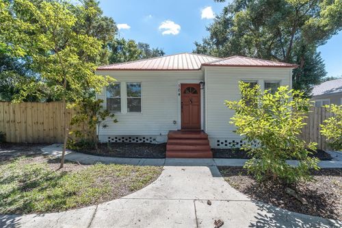 104 W Lambright St, TAMPA, FL, 33604-6038 | Card Image