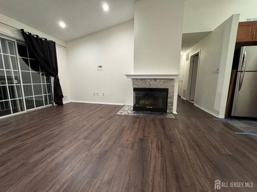 93 Caitlin Ct, Franklin Park, NJ, 08823-1508 | Card Image