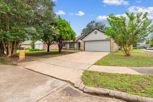 13619 Tara Oak Dr, Houston, TX, 77065-3711 | Card Image