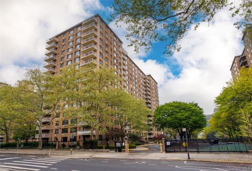 909-195 Willoughby Ave, Brooklyn, NY, 11205-3827 | Card Image