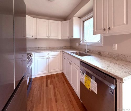 200 Belvedere Rd, Beacon, NY, 12508-2431 | Card Image
