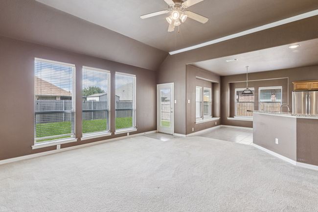 6602 Orange Blossom Dr, House other with 4 bedrooms, 2 bathrooms and null parking in Midlothian TX | Image 7