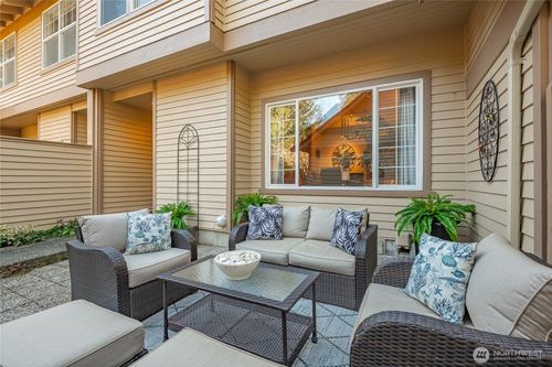 9141 Gleneagle Dr, Blaine, WA, 98230-5706 | Card Image