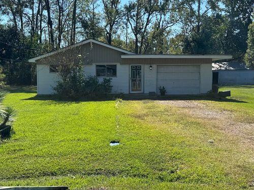 135 James St, Bridge City, TX, 77611-4203 | Card Image