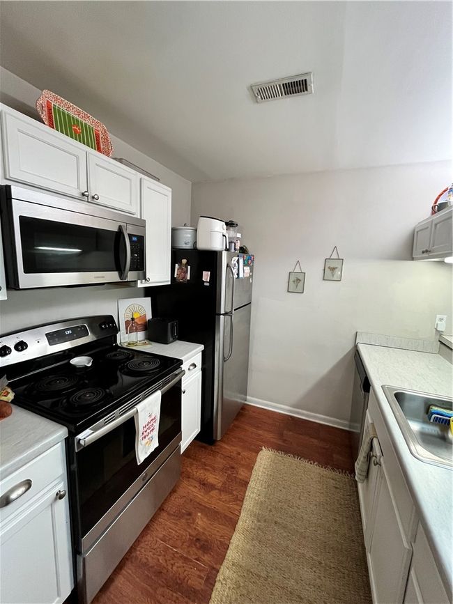 401 - 220 Elm St, Condo with 4 bedrooms, 2 bathrooms and null parking in Clemson SC | Image 7