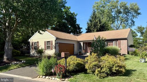333 Adams Ave, LANGHORNE, PA, 19047-5356 | Card Image