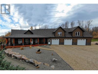 13368 Elk Ridge Trail, House other with 7 bedrooms, 5 bathrooms and 3 parking in Peace River Regional District BC | Image 1