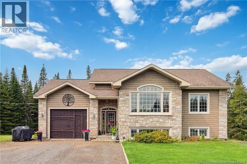 466 Rte 17, Saint-Léonard, NB, E7E2L7 | Card Image