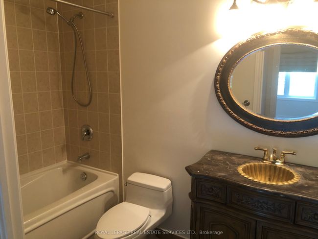 109 - 9519 Keele St, Condo with 2 bedrooms, 2 bathrooms and 2 parking in Maple ON | Image 10